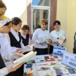 “Kitobxonlik haftaligi” doirasida  tumandagi kitob do`konlari hamkorligida “Kitob aksiyasi” bo`lib o`tdi.